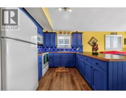 751 LAKESHORE Road - 17