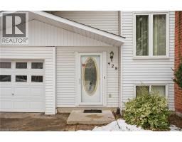 428 DAYNA Crescent - 3