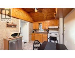 144 COLLEGE Street W - 3