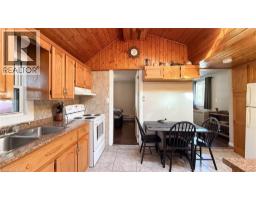 144 COLLEGE Street W - 4