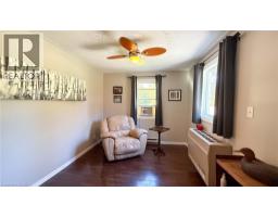 144 COLLEGE Street W - 6