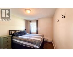 144 COLLEGE Street W - 8