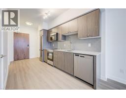 25 WELLINGTON Street S UnitNo. 2005 - 12