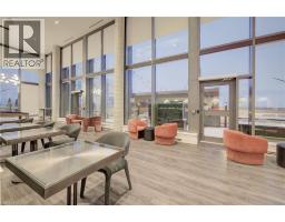 25 WELLINGTON Street S UnitNo. 2005 - 40