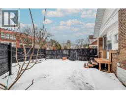 151 COURTLAND Avenue E - 45