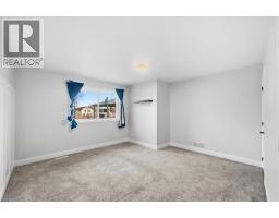 12 MAIN Street W - 19