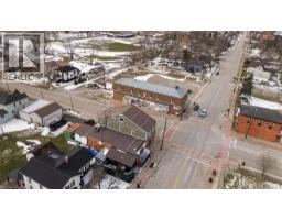 12 MAIN Street W - 38