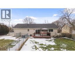 12 MAIN Street W - 47