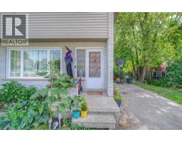 151 FRANKLIN Street N - 3