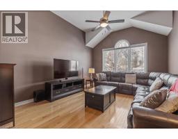 47 HUNTINGTON Place - 16