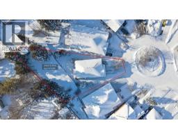 47 HUNTINGTON Place - 3