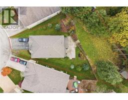 47 HUNTINGTON Place - 4