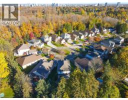 47 HUNTINGTON Place - 41