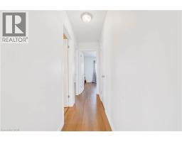 220 LEMON GRASS Crescent - 24