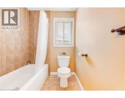 220 LEMON GRASS Crescent - 28