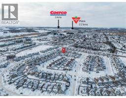 220 LEMON GRASS Crescent - 39