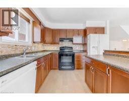 220 LEMON GRASS Crescent - 7