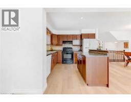 220 LEMON GRASS Crescent - 9