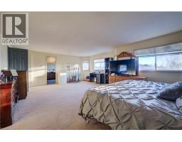 24 OLD MAPLE Lane - 27