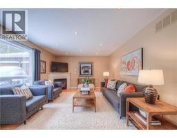 152 LENA Crescent - 18