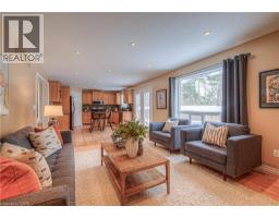 152 LENA Crescent - 21