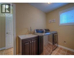 152 LENA Crescent - 29