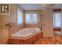 152 LENA Crescent - 37