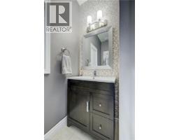 502 WOODBINE Avenue - 8