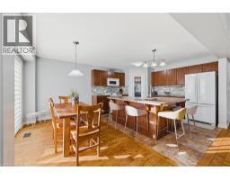 23 DOON CREEK Street - 3