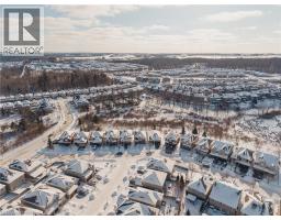 23 DOON CREEK Street - 32