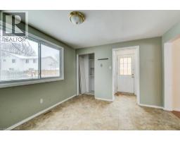 52 AVONWOOD Drive - 13