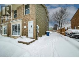 52 AVONWOOD Drive - 4