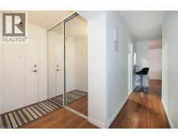 6 WALTON Avenue UnitNo. 206 - 6