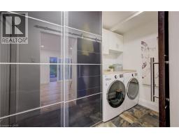 38 ACADEMY Crescent - 16