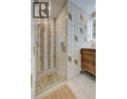 38 ACADEMY Crescent - 26