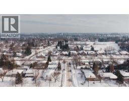 523 FOREST HILL Drive - 38