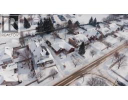 523 FOREST HILL Drive - 40