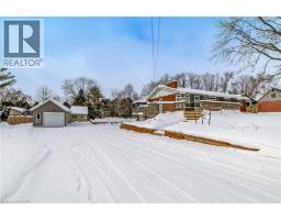 702 QUEEN Street - 4