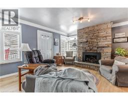 702 QUEEN Street - 6