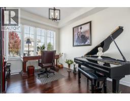 232 SHADY GLEN Crescent - 32