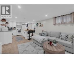 220 BRUCE Street - 31