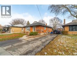 220 BRUCE Street - 4