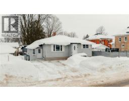 340 BINNING Street W - 19