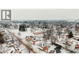 340 BINNING Street W - 24