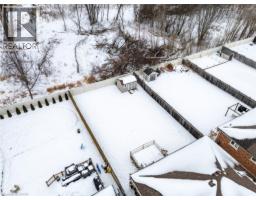 62 MISSION Road - 43