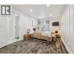 11 MACTEITH Court - 17