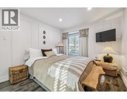 11 MACTEITH Court - 18