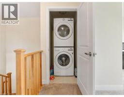 170 WHITHORN Crescent - 22