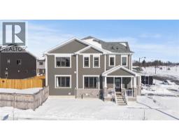 170 WHITHORN Crescent - 3