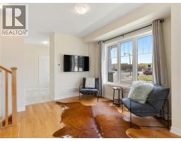 170 WHITHORN Crescent - 8